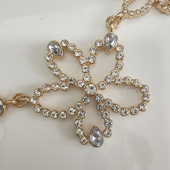 NEW Flower Crystal Golden Necklace Set Y2K - Picture 6 of 8